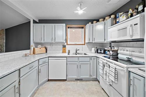 107 Alex Taylor Dr, Winnipeg, MB 