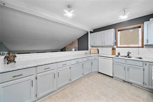 107 Alex Taylor Dr, Winnipeg, MB 