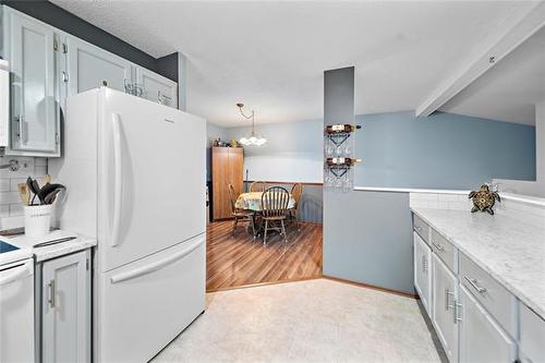 107 Alex Taylor Dr, Winnipeg, MB 