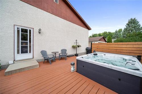 107 Alex Taylor Dr, Winnipeg, MB 