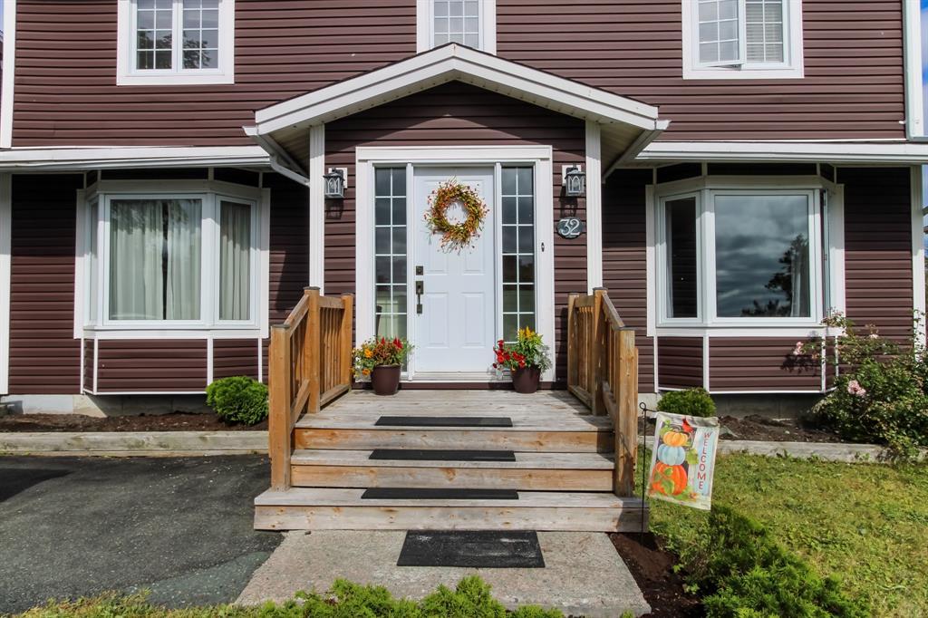 32 Halley Drive, St John'S, NL