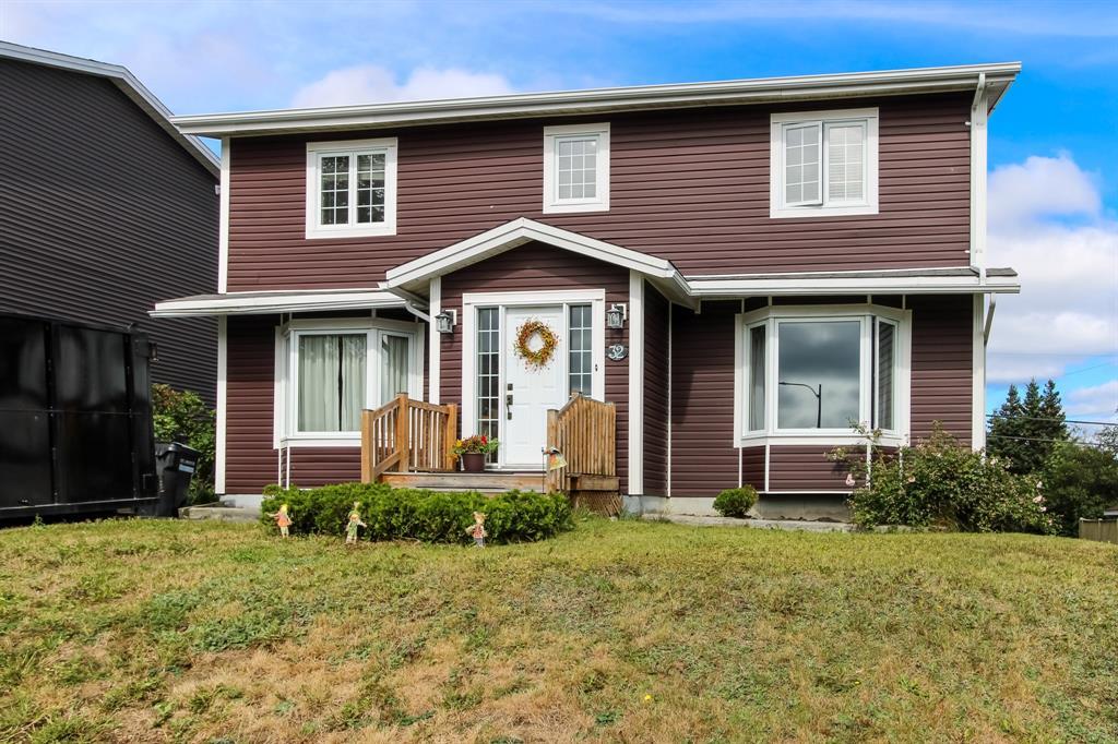 32 Halley Drive, St John'S, NL