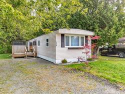 138 Moore ST  Fredericton, NB E3B 8L7