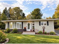 1145 Veniot Bathurst, NB E2A 4C1