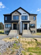 136 Rue des Marronniers Salaberry-De-Valleyfield, QC J6T 0K4