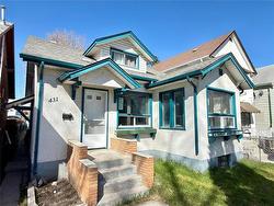 431 College AVE  Winnipeg, MB R2W 1M6