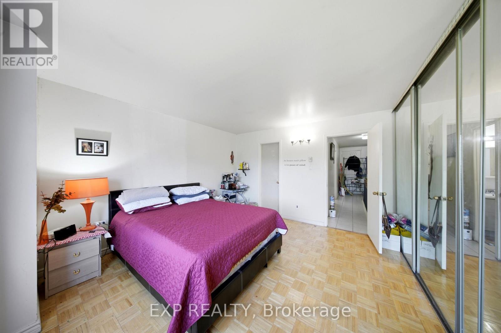 8 - 275 Manse Road, Toronto, ON
