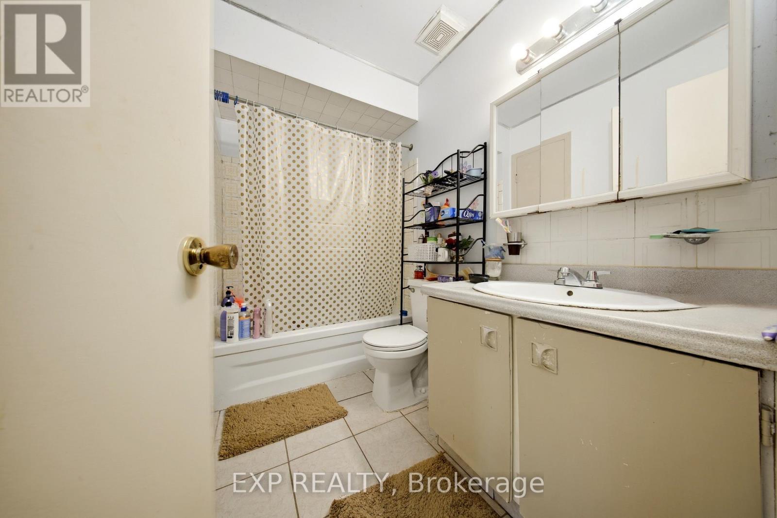 8 - 275 Manse Road, Toronto, ON