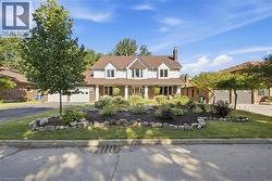 527 ANNDALE Court Waterloo, ON N2K 2R1