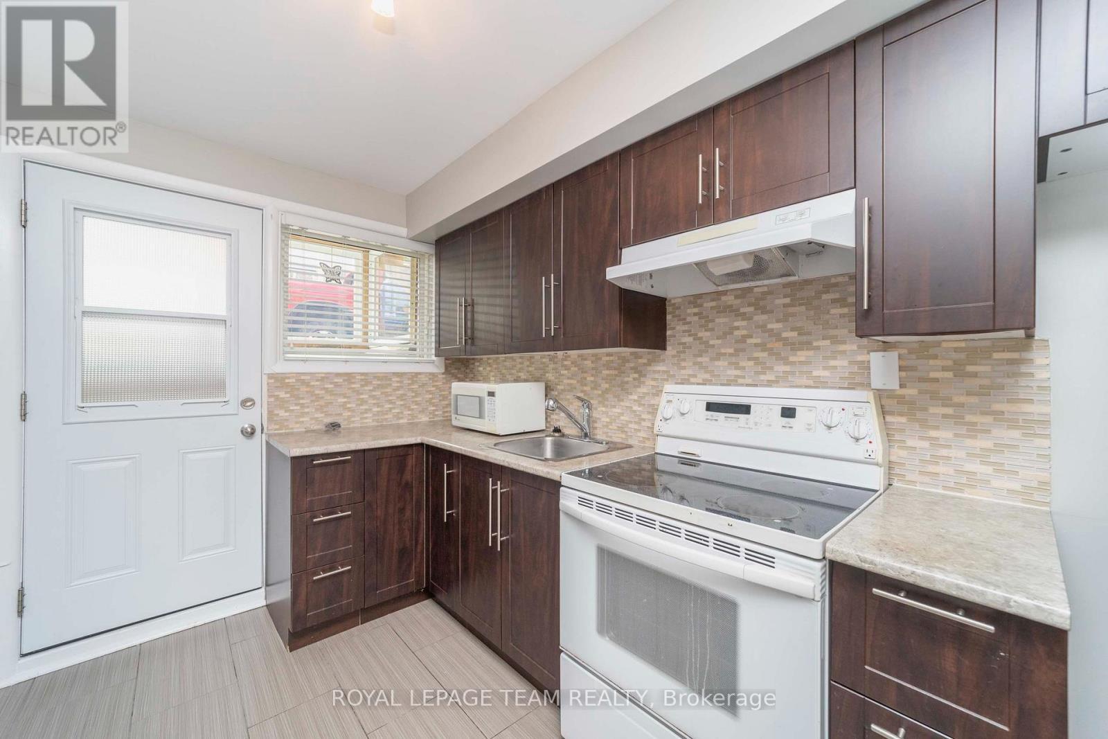 Unit 1 - Kitchen - 676 Borthwick Avenue, Ottawa, ON