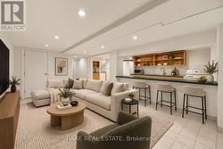 1 - 152 SUNNYSIDE AVENUE Toronto, ON M6R 2P2