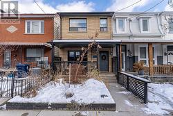 147 CLAREMONT STREET Toronto, ON M6J 2M7