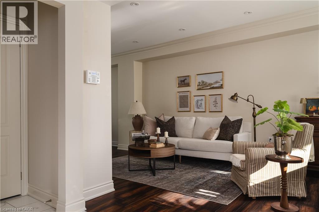 Recessed lighting and crown molding accentuate the ceiling - 50 Norway Avenue, Hamilton, ON