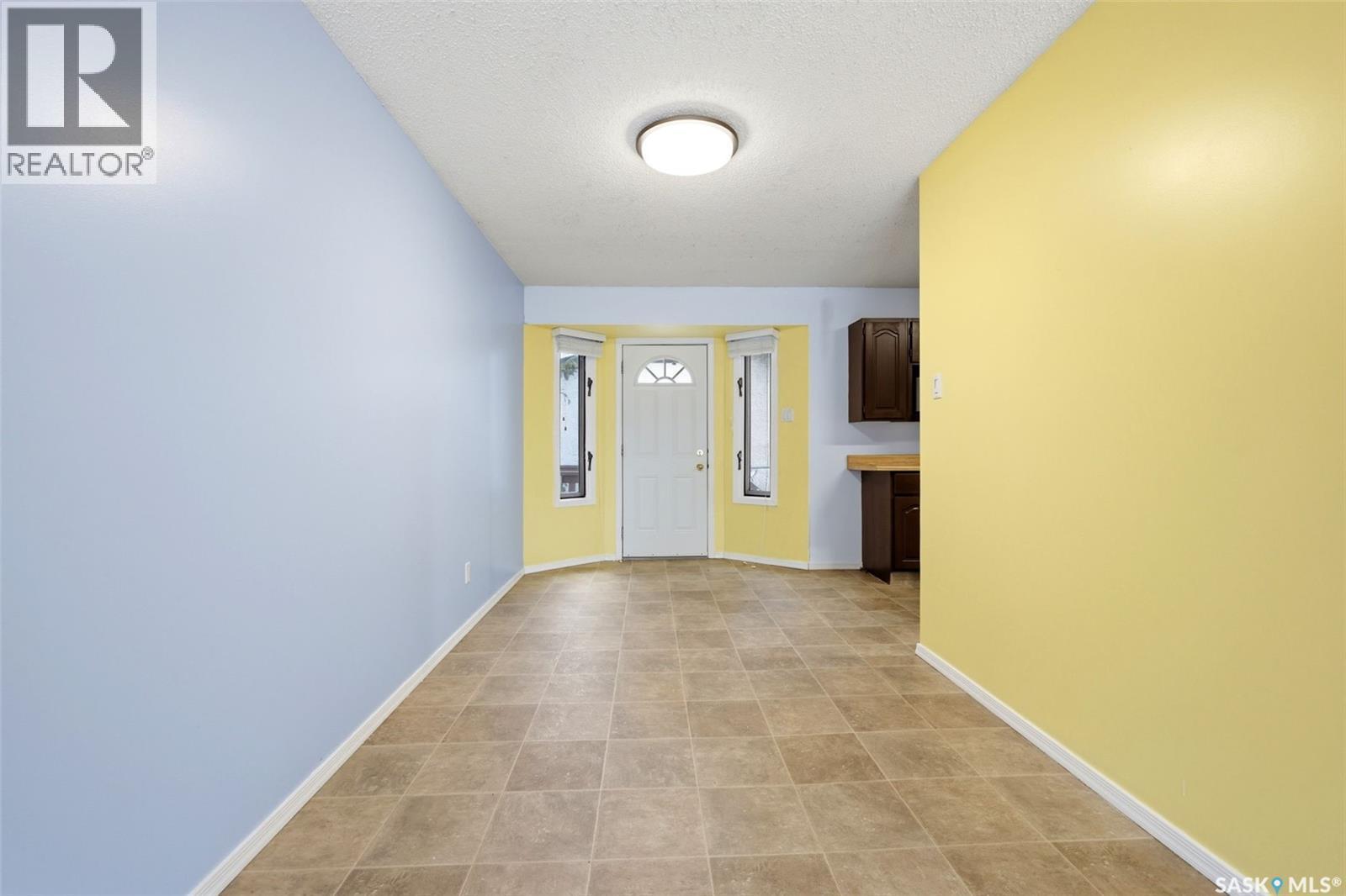 87 Vernon Crescent, Regina, SK