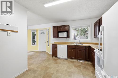 87 Vernon Crescent, Regina, SK 