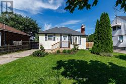 27 CEDARDALE AVENUE St. Catharines (Secord Woods), ON L2P 1B2