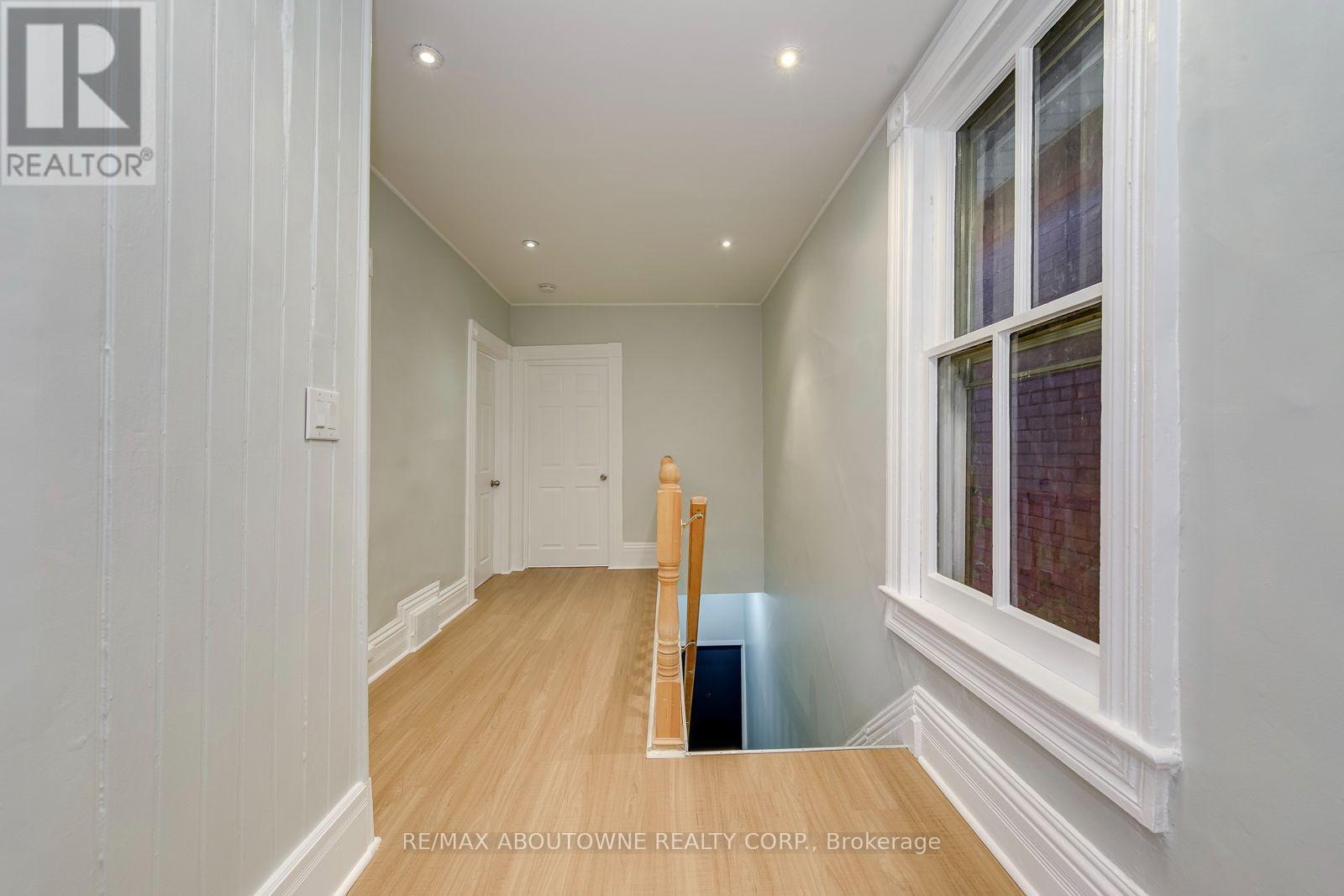 Unit 2 - Entrance - 100 Grant Avenue, Hamilton, ON