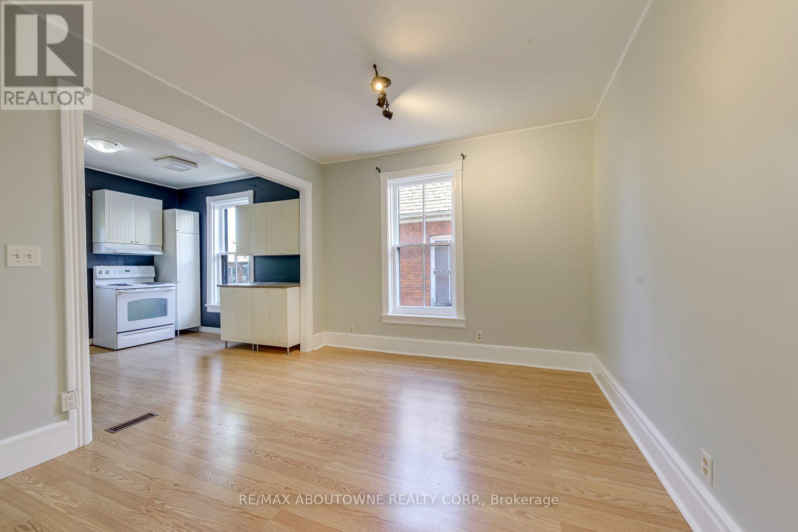 Unit 2 - Great Room - 100 Grant Avenue, Hamilton, ON