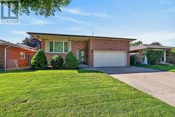 67 COLLEGE PARK DRIVE Welland (N. Welland), ON L3C 6Z7