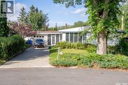 11 Briarwood PLACE  Regina, SK S4S 5M8