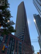 903 - 99 JOHN STREET Toronto, ON M5V 0S6