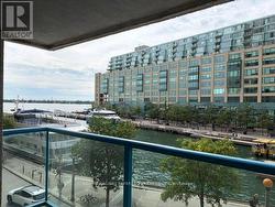 409 - 77 HARBOUR SQUARE Toronto, ON M3B 3N2