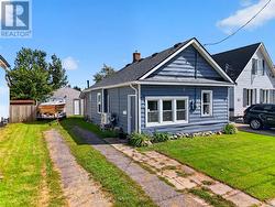 229 DAIN AVENUE Welland (Lincoln/Crowland), ON L3B 3E7