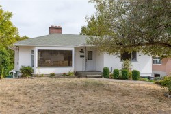 4141 Hawkes Ave Saanich, BC V8Z 3Y9