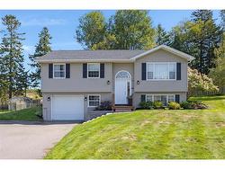 40 Gaelic DR Saint John, NB E2M 5S7