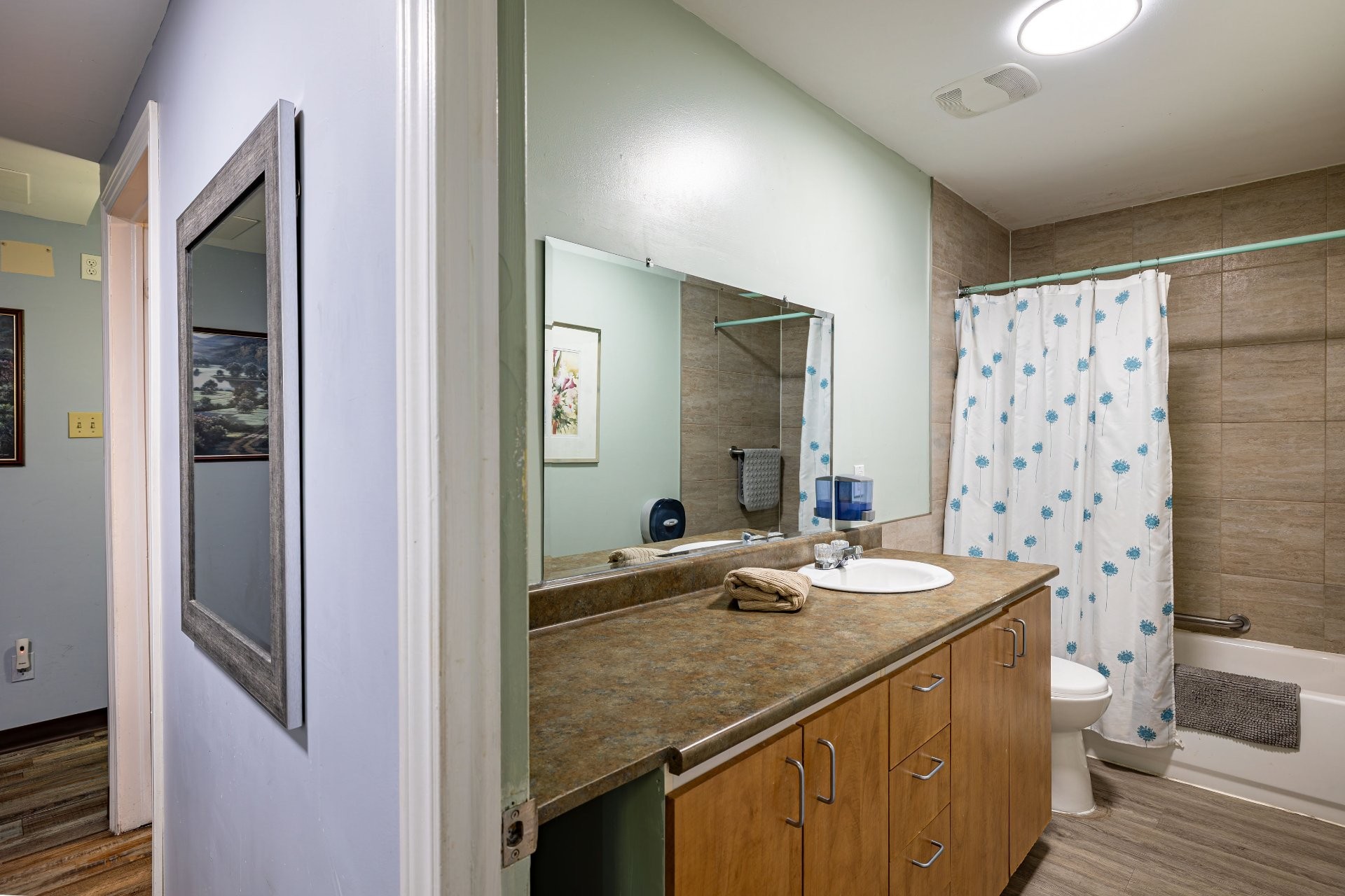 Bathroom - 1100 Av. Royale, Québec (Beauport), QC