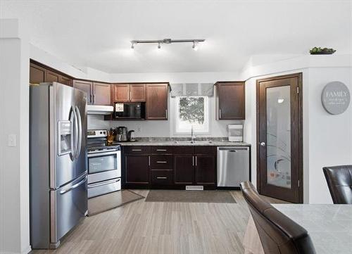 3 Desrosiers Dr, Winnipeg, MB 