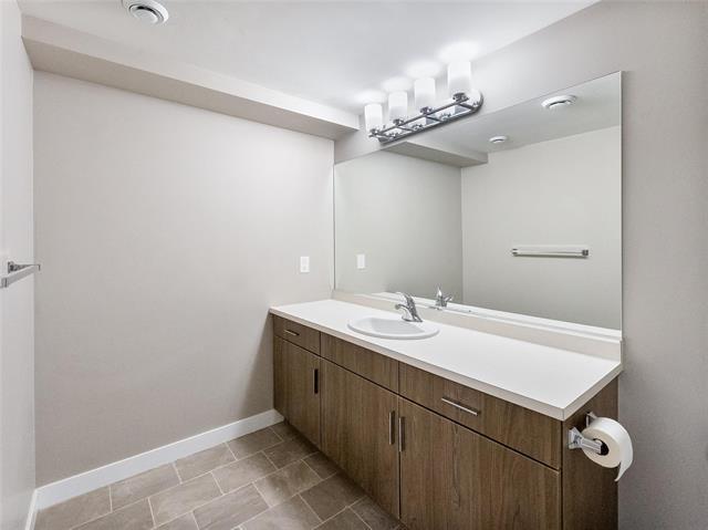 323 Stan Bailie Dr, Winnipeg, MB