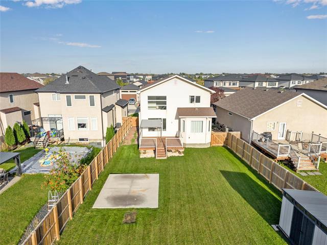 323 Stan Bailie Dr, Winnipeg, MB