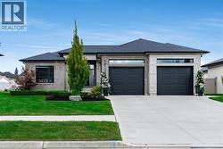 1912 Villa Canal Kingsville, ON N8Y 0G5