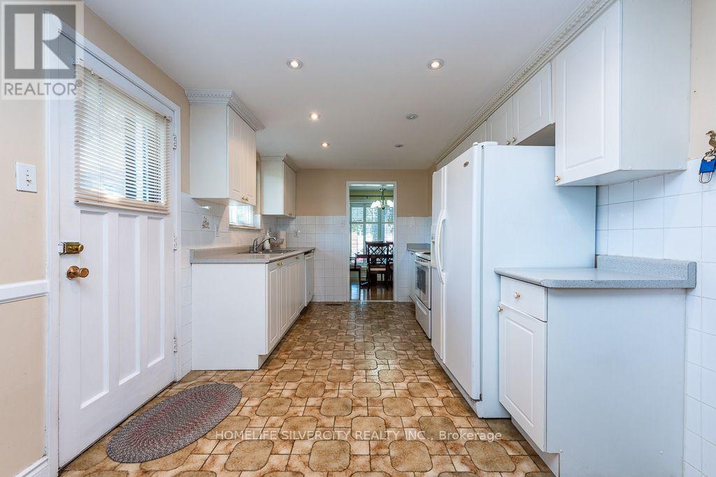 3602 Dunrankin Drive, Mississauga, ON