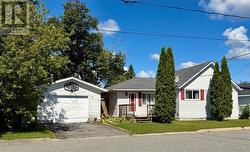 8 Lincoln Street Capreol, ON P0M 1H0