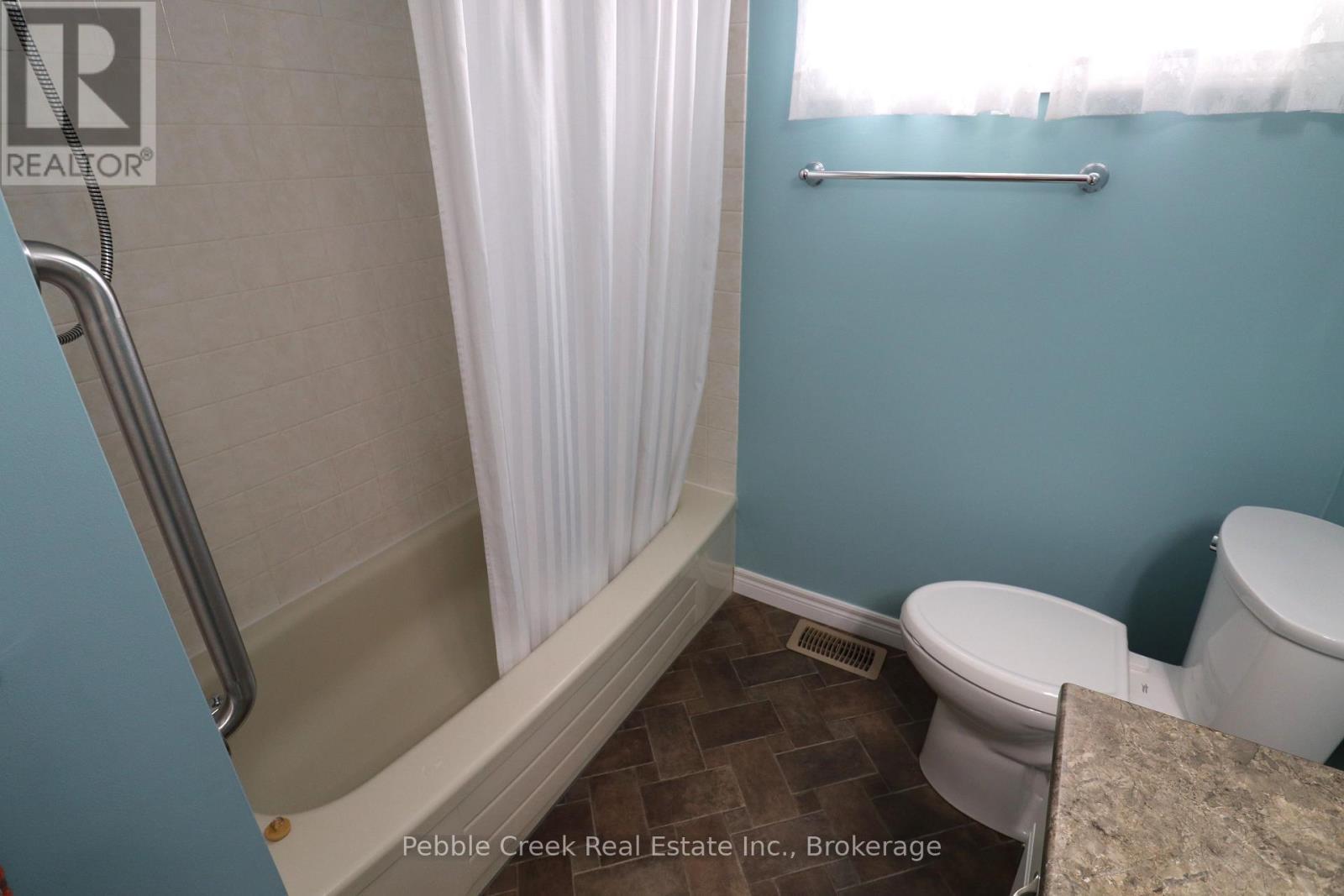 21 Suncoast Drive W, Goderich (Goderich (Town)), ON
