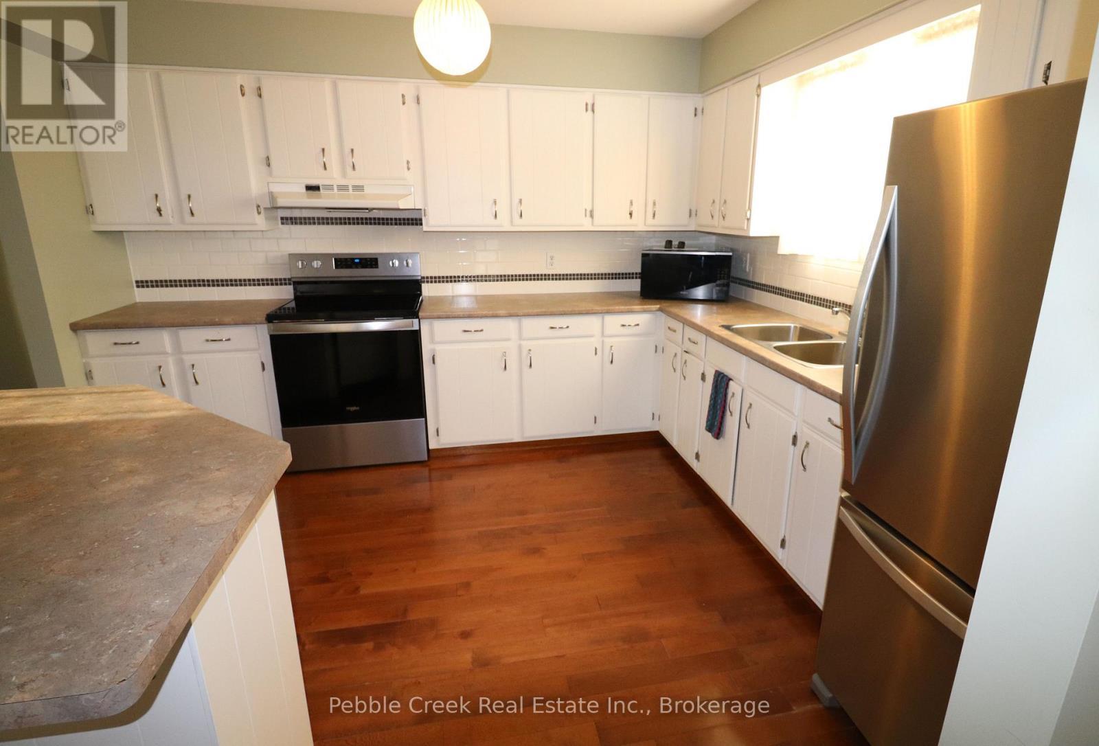 21 Suncoast Drive W, Goderich (Goderich (Town)), ON