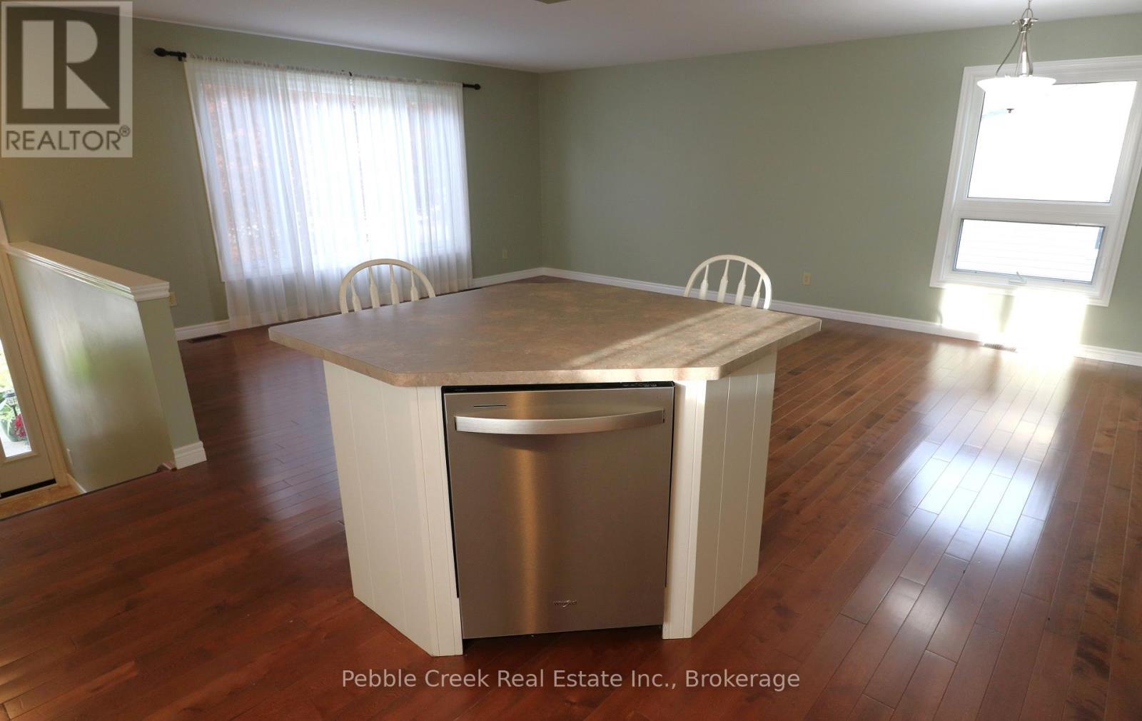 21 Suncoast Drive W, Goderich (Goderich (Town)), ON