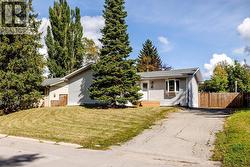 4 Ridgemont Avenue Fernie, BC V0B 1M2