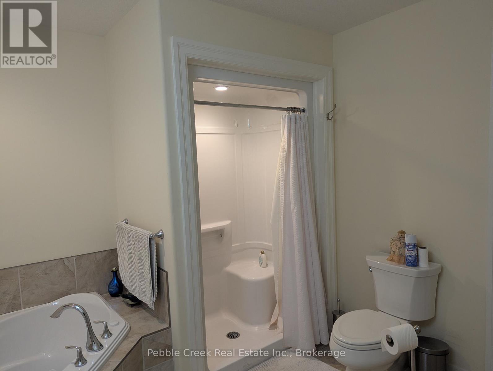 Main Level bathroom - 16 - 27 Fairhaven Lane, Goderich (Goderich (Town)), ON