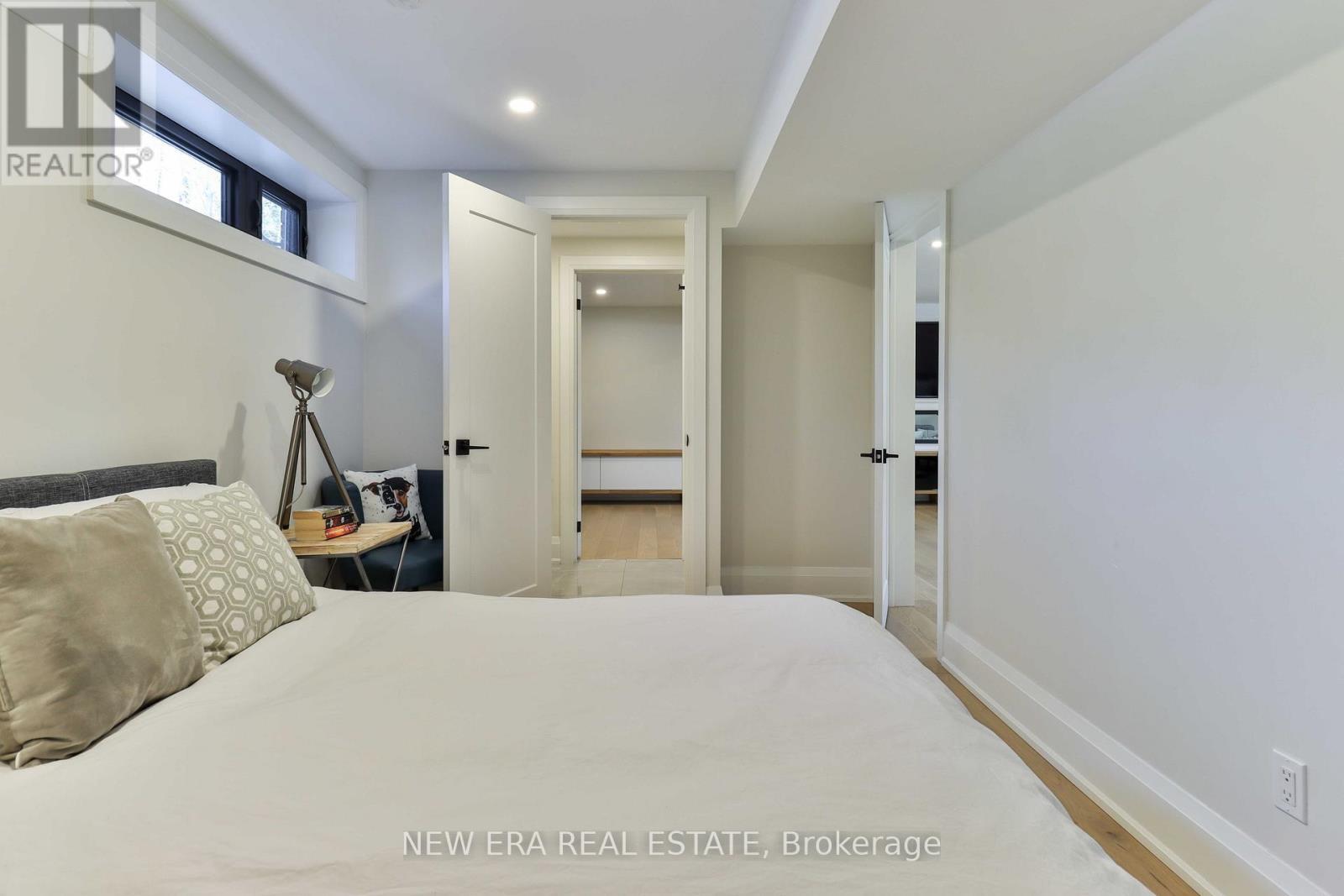 1481 Chasehurst Drive, Mississauga, ON