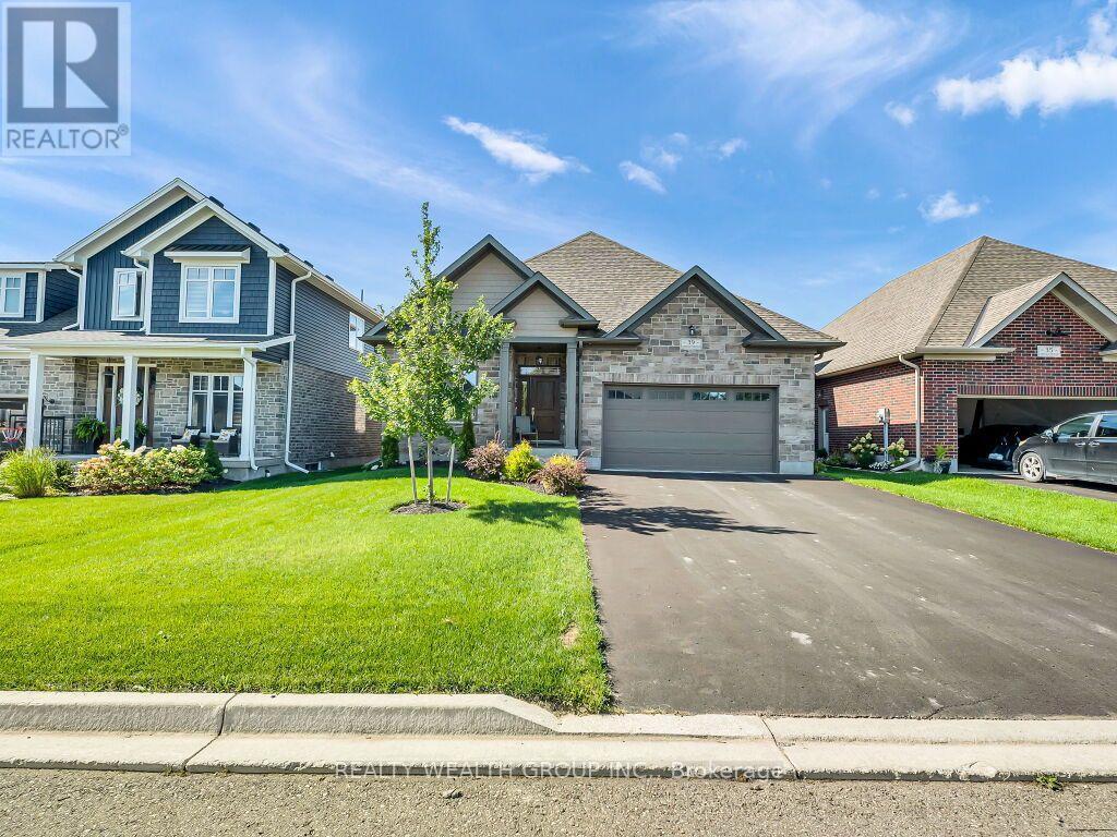 39 Carriage Crossing, Mapleton, ON