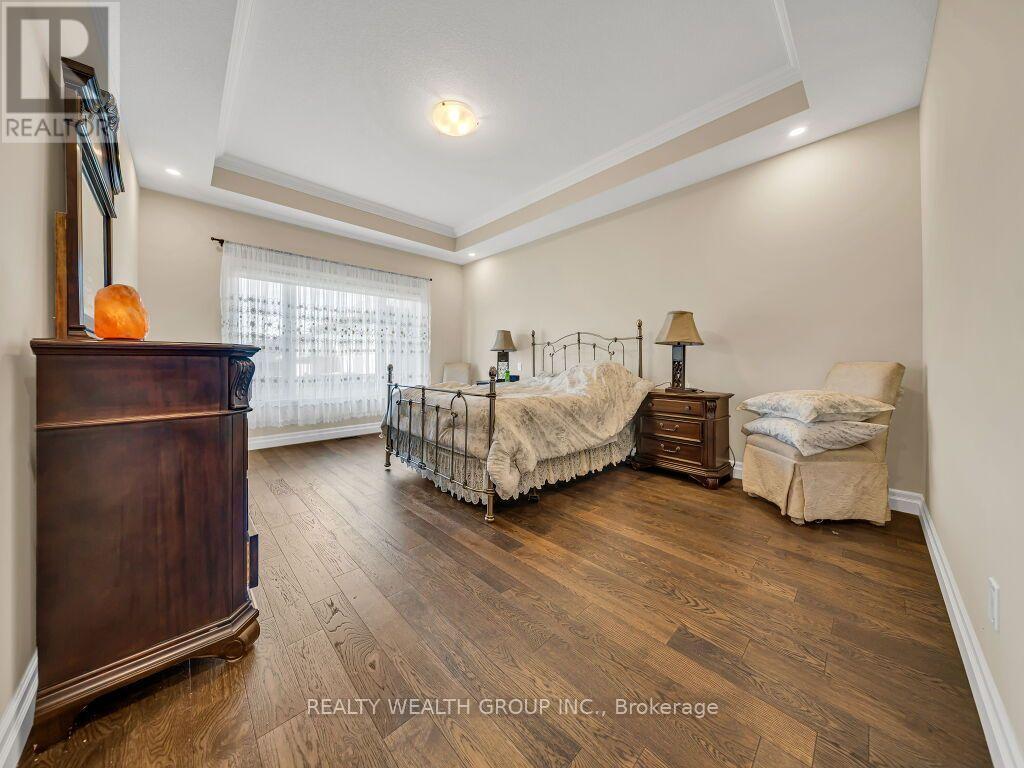 39 Carriage Crossing, Mapleton, ON