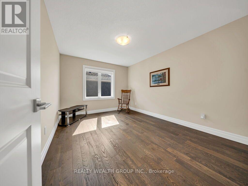 39 Carriage Crossing, Mapleton, ON