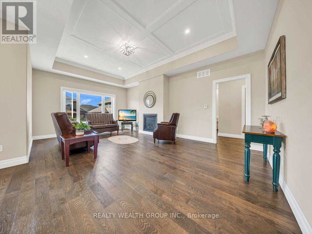 39 Carriage Crossing, Mapleton, ON
