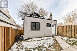 208 WOODBINE AVENUE Toronto, ON M4L 3P2