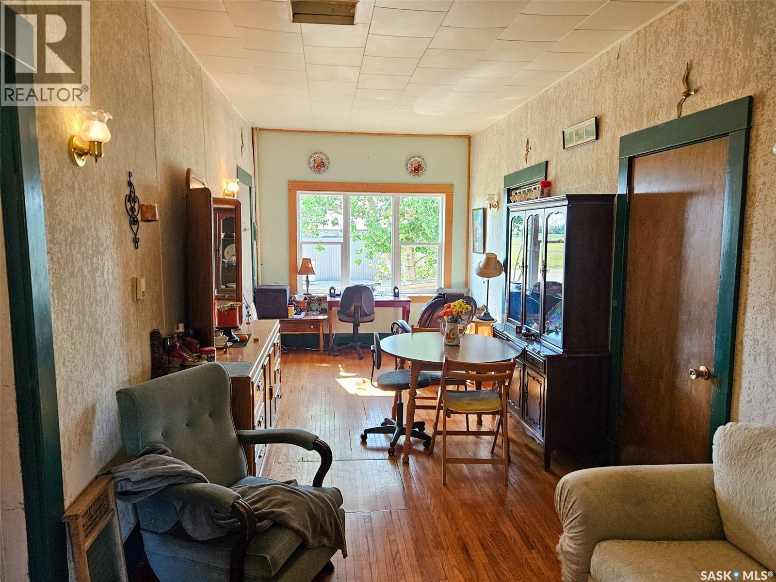 102 Montreal Street, Ernfold, SK