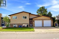 2807 Howell DRIVE E  Regina, SK S4N 6G1