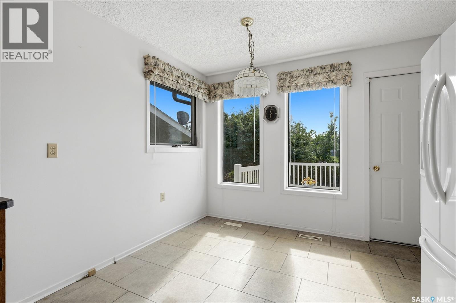 2807 Howell Drive E, Regina, SK